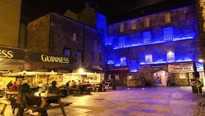 Three_sisters_night - Three Sisters Pub - Locations - Film Edinburgh