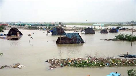 Stand by the Gaja Cyclone affected people in Tamil Nadu Join the rescue ...