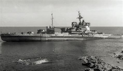 HMS Warspite aground in Prussia Cove, Cornwall, circa May 1947 [1648x962] : r/WarshipPorn