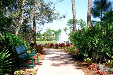 Top 10 Reasons to Visit The Botanical Gardens This Spring