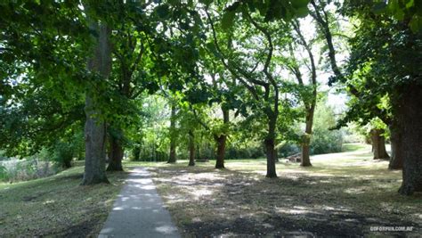 Kyneton Botanic Gardens. Easy Day Trip From Melbourne. - Go For Fun ...