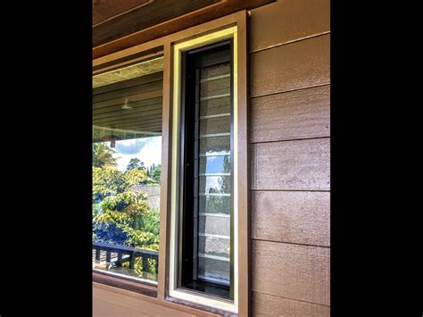 Jalousie Window - Pacific Mirror and Glass LLC