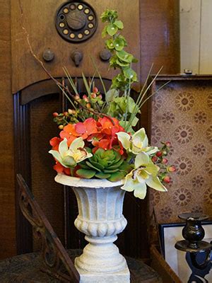 April's Flowers on Main | Florist | Silk Flower Arrangements | Franklin, NC