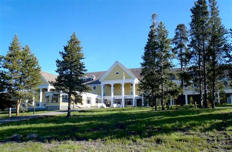 Yellowstone National Park Lodging Rates Climbing Under Pilot Program