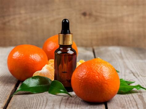 7 Incredible Benefits of Tangerine Essential Oil | Organic Facts