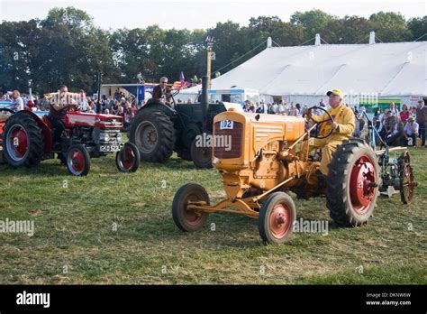 Vintage tractors ar ploughing show, Oxfordshire, England Stock Photo - Alamy