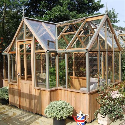 Durham Cedar Victorian Greenhouse With Porch by Alton - Berkshire Garden Buildings