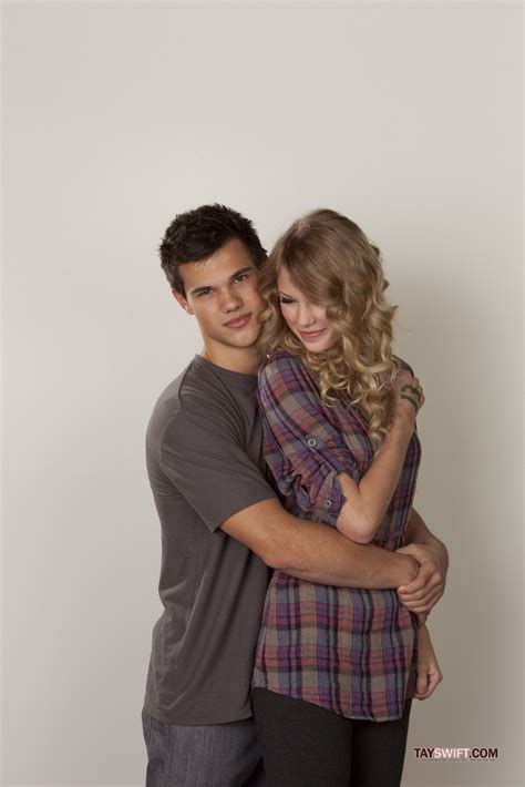 Taylor Swift - Valentine's Day promoshoot (2010) - Anichu90 Photo (18351500) - Fanpop