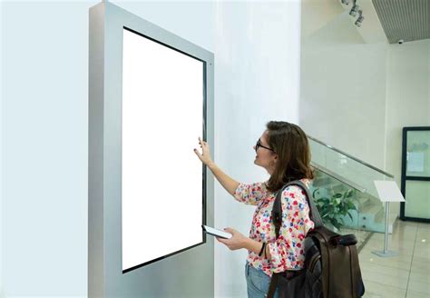 The Increasing Role of Touch Screens in Digital Signage | Fortec US