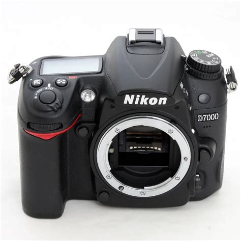 [USED] Nikon D7000 SLR Camera Body with Camera Bag and D7000 Camera ...