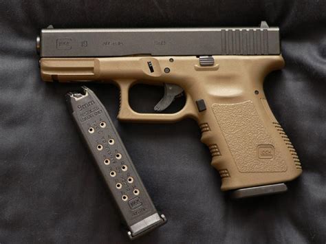 Guns wallpapers | Weapons Wallpapers | HD Wallpapers: Glock-19 Gun Wallpapers