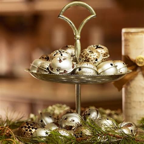 51 Ideas To Use Jingle Bells In Christmas Décor - DigsDigs