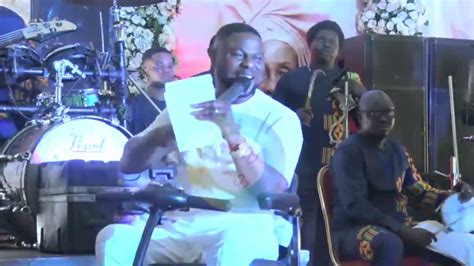 Yinka Ayefele Live Performance with Gov. Alao Akala at Ogbomosho - YouTube