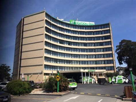 Holiday Inn Melbourne Airport / Holiday Inn Melbourne On Flinders Hotel By Ihg / The melbourne ...