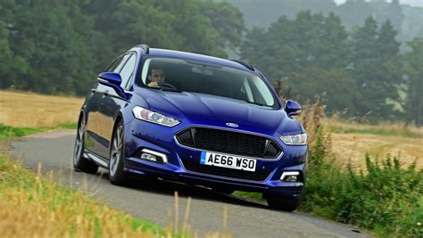 Ford Mondeo ST-Line 2016 review | Auto Express