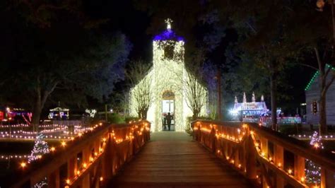 Acadian Village Christmas Lights 2021 Schedule