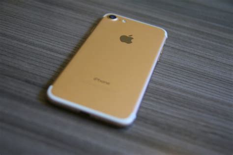 iPhone 7 32GB Gold A Grade - Mobile City