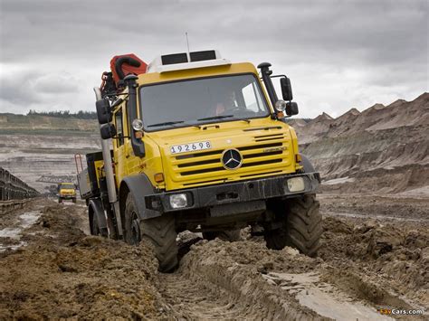 Mercedes-Benz Unimog U5000 L Double Cab 2000–13 wallpapers (1024x768)