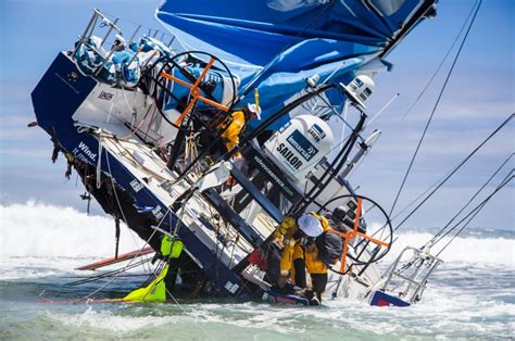 PHOTOS: Team Vestas Wind aground in Indian Ocean >> Scuttlebutt Sailing News