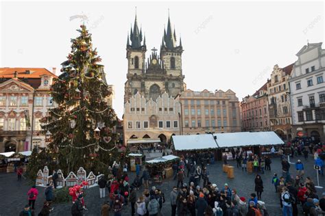 Old Town Square In Prague Transforms Into Magical Christmas Market ...