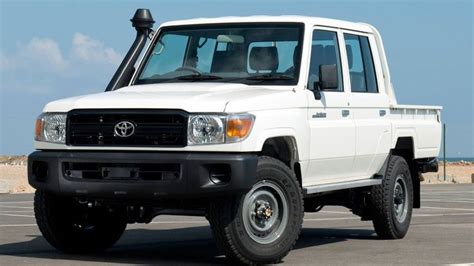 Toyota Land Cruiser 79 Double Cabin - 4.2L Diesel - 6 seater - LHD ...