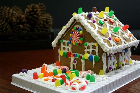 Gingerbread house - Wikipedia