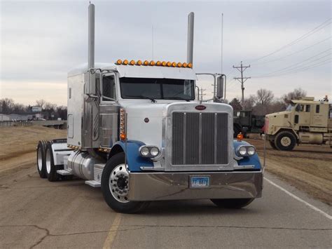 2006 Peterbilt 379 EXHD Flat Top