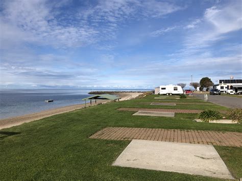 Beachfront Powered Sites | Stansbury Caravan Park Caravan Park