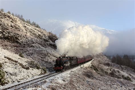 A Glenfinnan winter | 45407 leaves behind Glenfinnan Viaduct… | Flickr