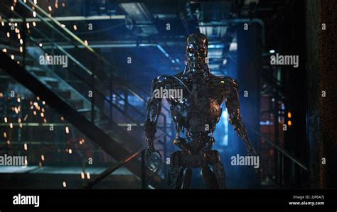 Salvation t 800 terminator 2009 hi-res stock photography and images - Alamy