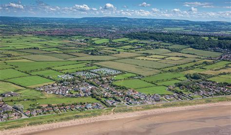 Sand Bay Beach - Beach in Weston Super Mare, Weston-super-Mare - Visit Weston-super-Mare