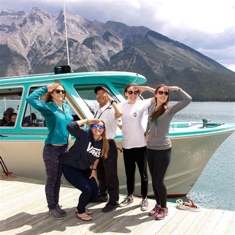 lake minnewanka boat tour