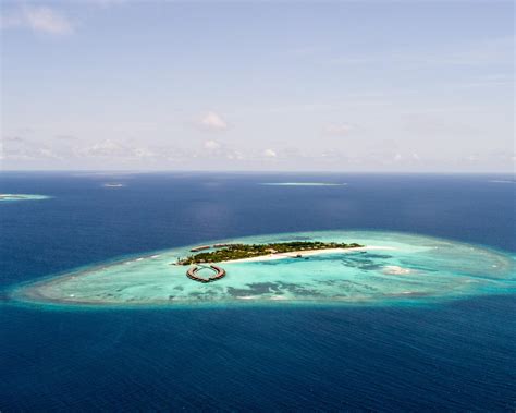 MALDIVES ITINERARY | INDIAN OCEAN - LUXURY YACHT CHARTER DESTINATIONS ...