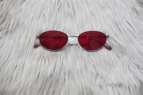 Red Vintage Sunglasses - TopSunglasses.net