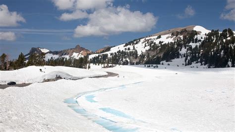 Snow In California - 28 Prettiest Places For a White Winter Trip