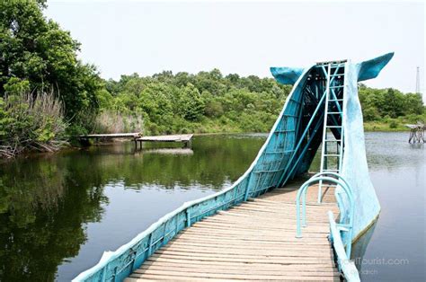 Route 66 Roadside Attraction: The Blue Whale of Catoosa | The Local Tourist