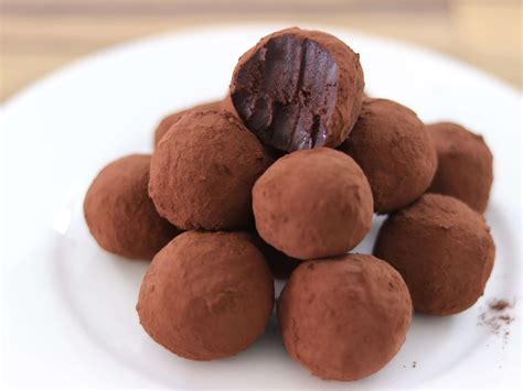 Classic Chocolate Truffles Recipe - The Cooking Foodie