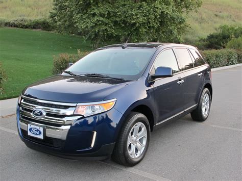 Hot Car Review: 2011 Ford Edge SEL Review