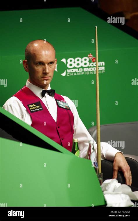 Peter ebdon world snooker champion hi-res stock photography and images ...