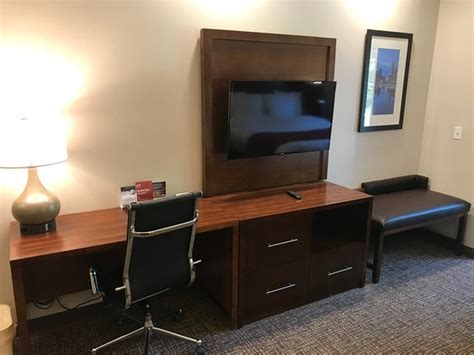 COMFORT SUITES COLUMBUS AIRPORT $119 ($̶1̶3̶9̶) - Updated 2018 Prices & Hotel Reviews - Ohio ...