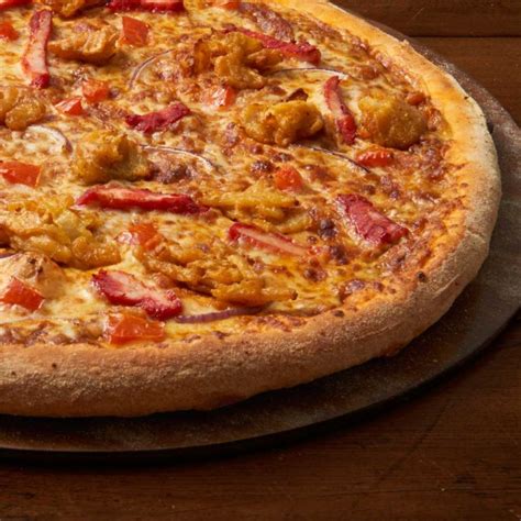 Domino's chicken tikka pizza could solve your takeaway dilemma | Metro News