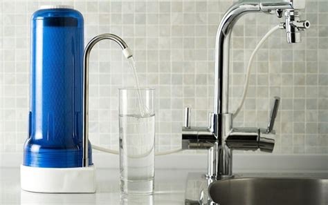 5 Reasons to Get a Countertop Water Filter in Your House