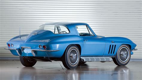 A Modern Long-Term Road Test of a 1966 Chevrolet Corvette Sting Ray ...