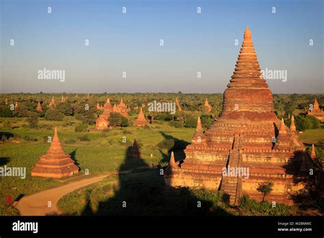 Myanmar (Burma), Temples of Bagan (Unesco world Heritage Site Stock Photo - Alamy