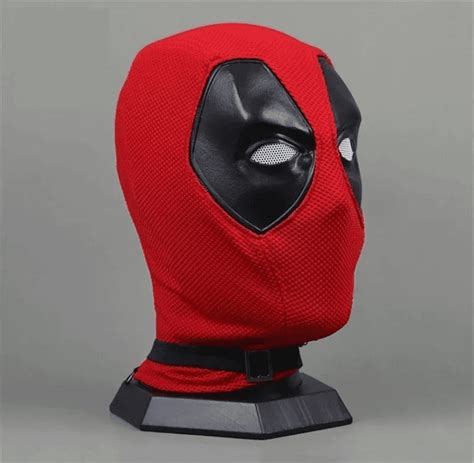 Best Deadpool Masks - Comic Fan Club