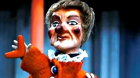 Why Lady Elaine Fairchilde Was My First Feminist Role Model | by Elizabeth Yuko | The ...