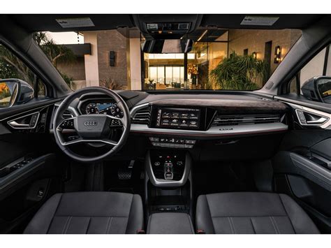 2024 Audi Q4 e-tron: 28 Interior Photos | U.S. News