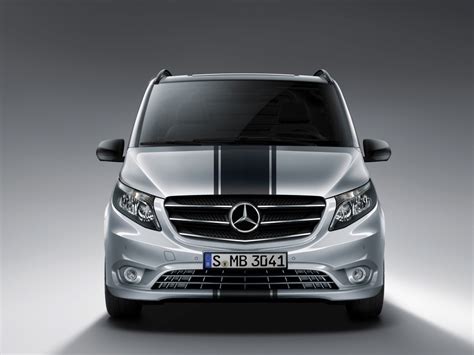 Mercedes-Benz Vito Sport Line Gets Racing Stripe and Sports Suspension ...