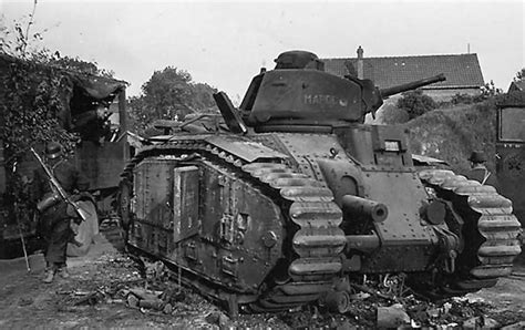 French Char B1 bis Tank 203 named MAROC of 15th BCC on street 1940 | World War Photos