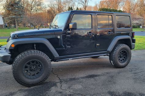 Got my Jeep lifted | Jeep Wrangler Forum